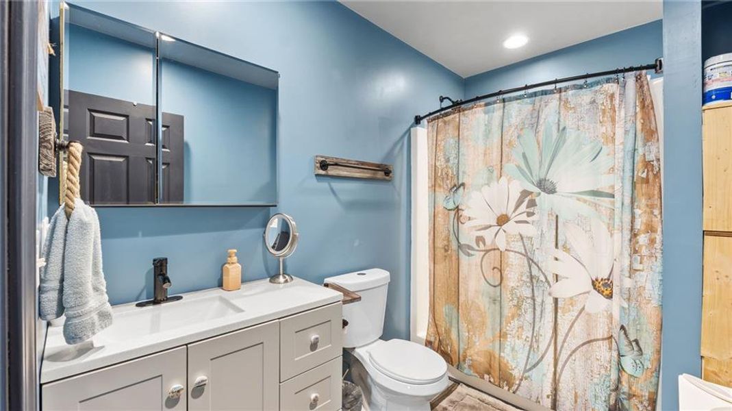 Furnished interior view inside a new home in , Ranger (Image 13).