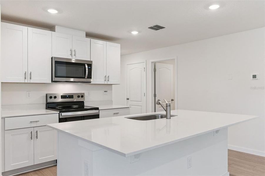 Furnished interior view inside a new home in Fountain View, Ormond Beach (Image 5).