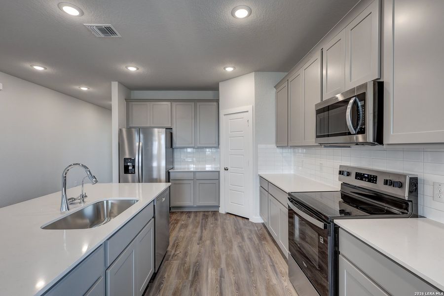 Furnished interior view inside a new home in Garden Grove, San Antonio (Image 5).