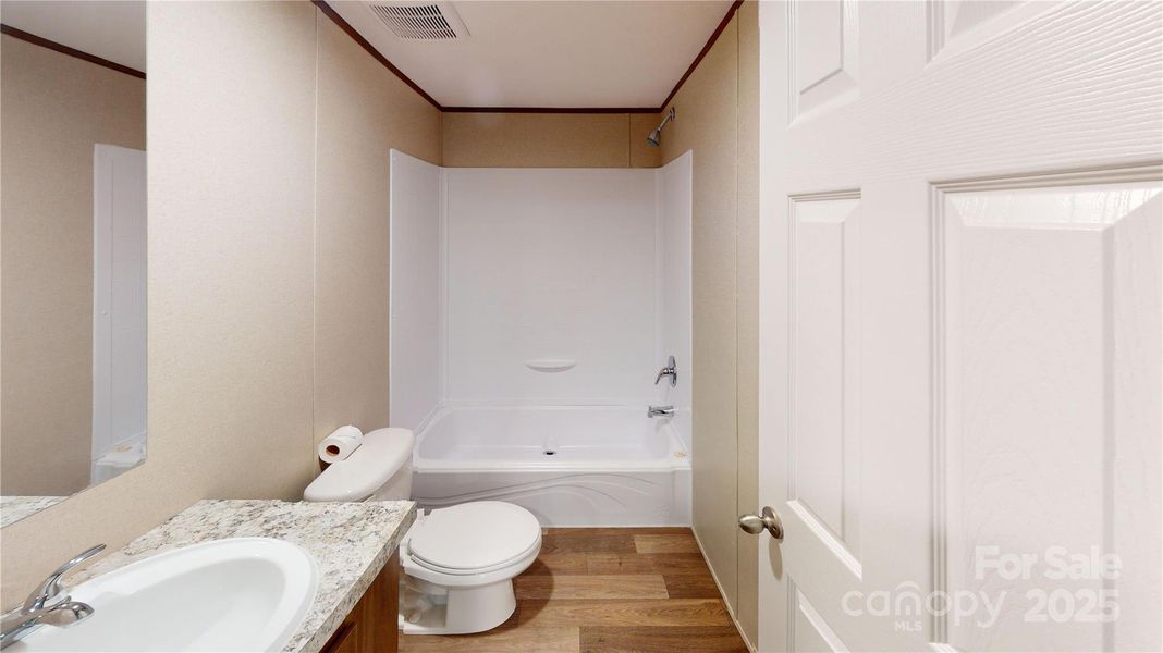 Image 24 of a home in .