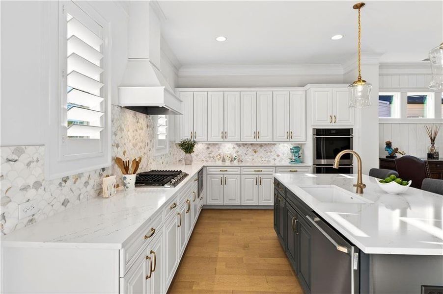 Furnished interior view inside a new home in Hillandale In Historic Roswell, Roswell (Image 36).