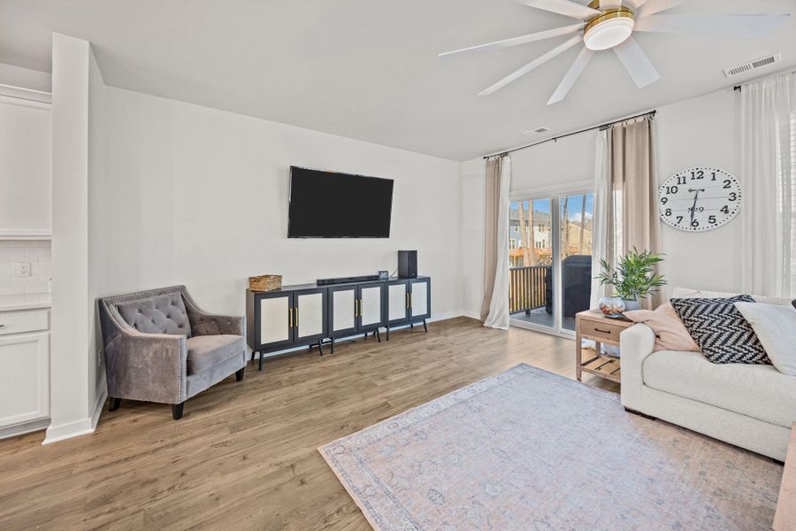 Furnished interior view inside a new home in , Hanahan (Image 4).
