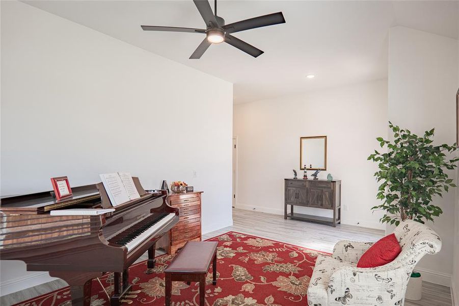 Furnished interior view inside a new home in The Oasis at North Grove 60-70, Waxahachie (Image 7). Furnished interior view inside a new home in The Oasis at North Grove 60-70, Waxahachie (Image 7).