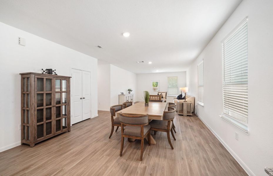 MODEL HOME images may NOT be consistent with the finished product. MODEL HOME images may NOT be consistent with the finished product.