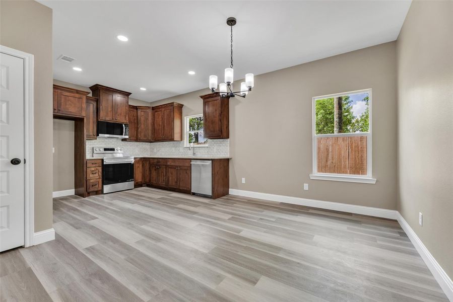 Furnished interior view inside a new home in , Navasota (Image 5).