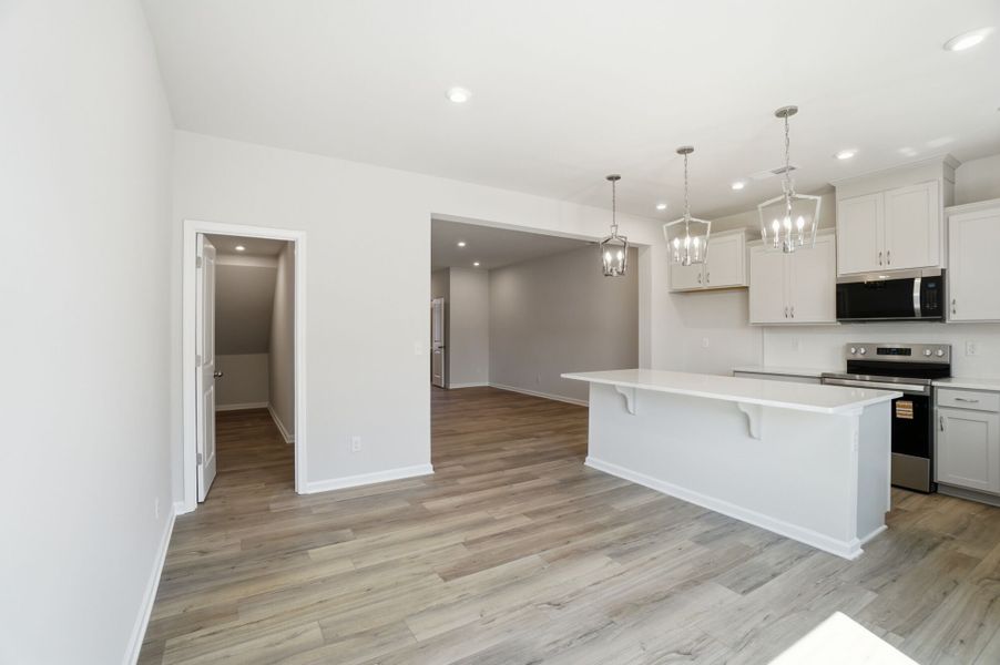 Spacious, unfurnished interior of a new home in Arbor Chase, Clover (Image 15). Spacious, unfurnished interior of a new home in Arbor Chase, Clover (Image 15).