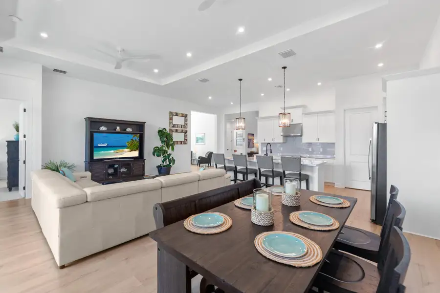 Kitchen-dining living area