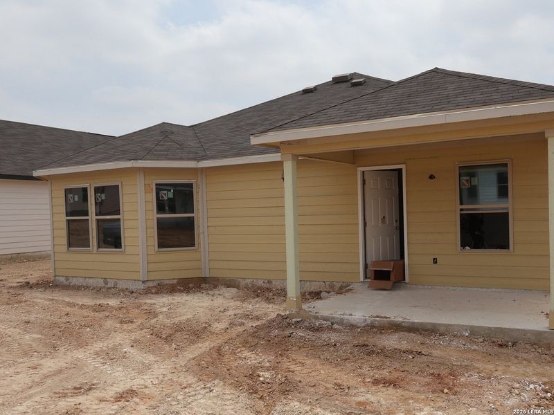 Exterior details and patio area of a home in Greenspoint Heights, Seguin (Image 3).