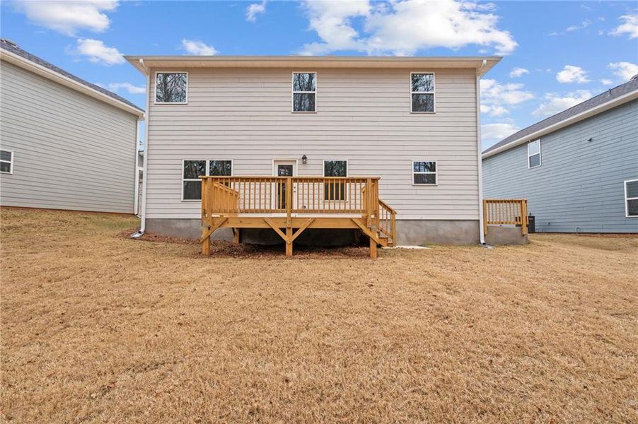 Exterior details and patio area of a home in Canterbury Villas, Carrollton (Image 22).