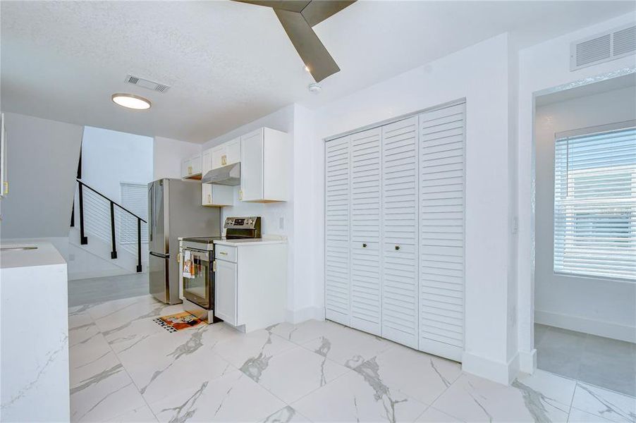 Spacious, unfurnished interior of a new home in , Bradenton (Image 16). Spacious, unfurnished interior of a new home in , Bradenton (Image 16).