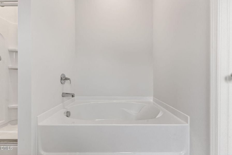 FAY_Hunters Trace_Venture_102 Rubyfield