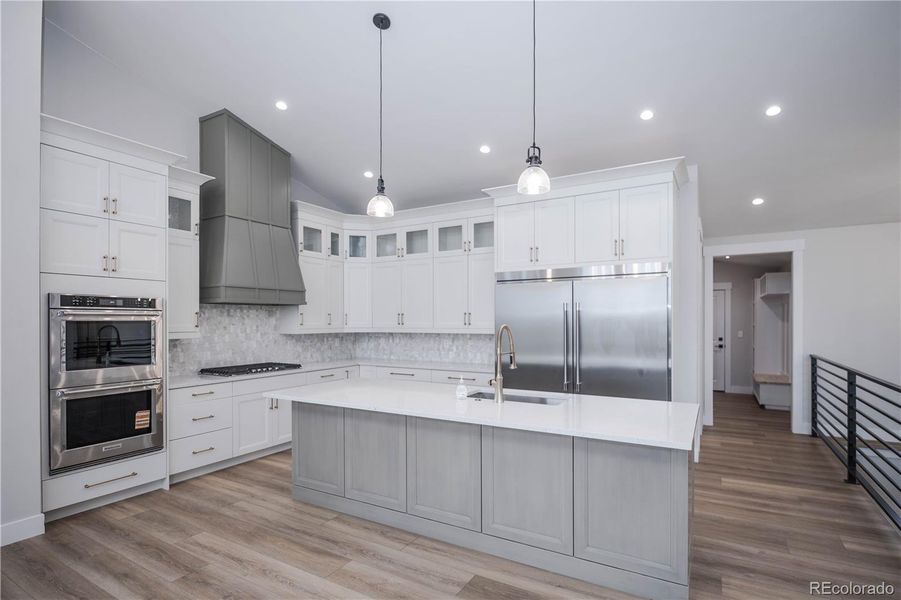 Furnished interior view inside a new home in , Kiowa (Image 19).