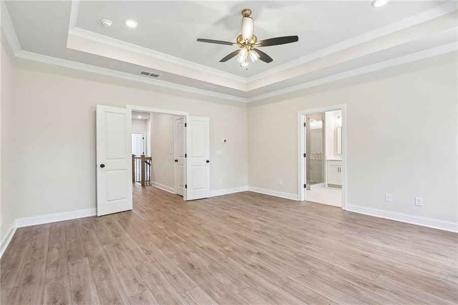 Spacious, unfurnished interior of a new home in Waterside, Peachtree Corners (Image 36).