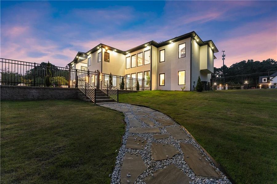 Exterior details and patio area of a home in , Lawrenceville (Image 54).
