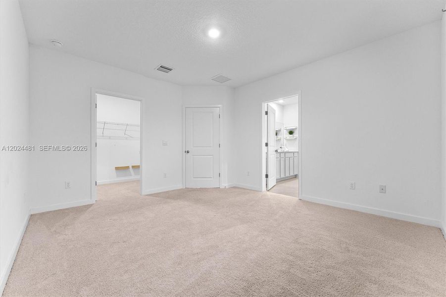 Spacious, unfurnished interior of a new home in , Lake Worth (Image 53). Spacious, unfurnished interior of a new home in , Lake Worth (Image 53).