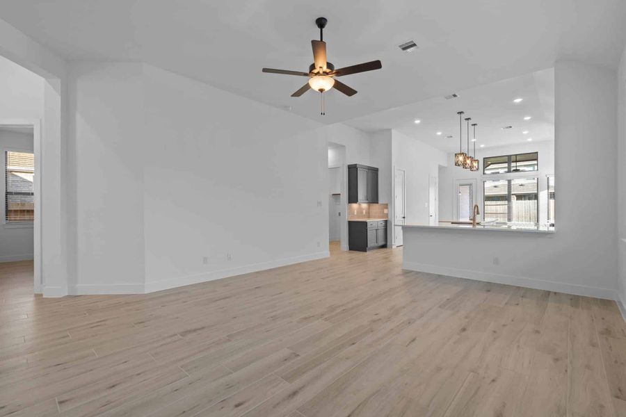 Spacious, unfurnished interior of a new home in Artavia, Conroe (Image 25). Spacious, unfurnished interior of a new home in Artavia, Conroe (Image 25).