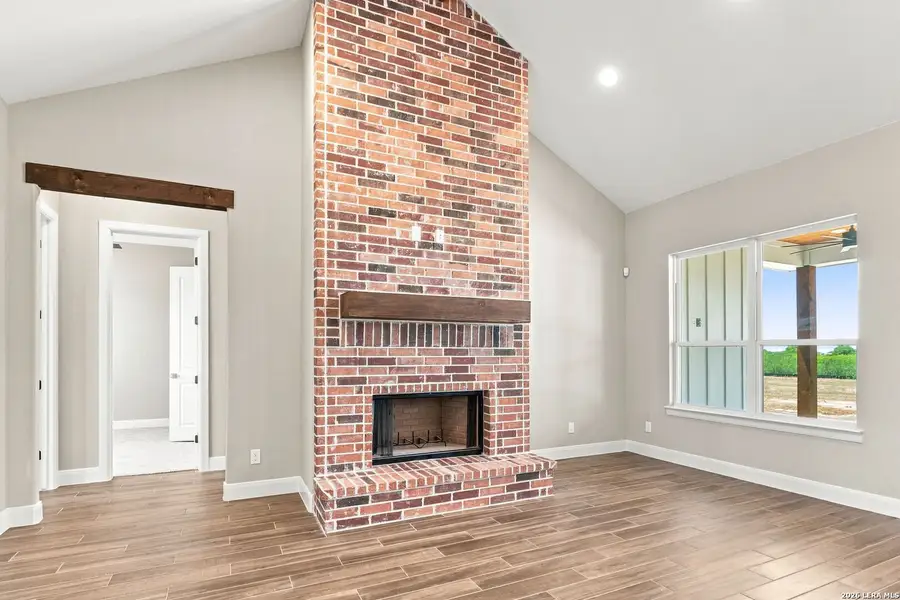 Furnished interior view inside a new home in , Seguin (Image 6).