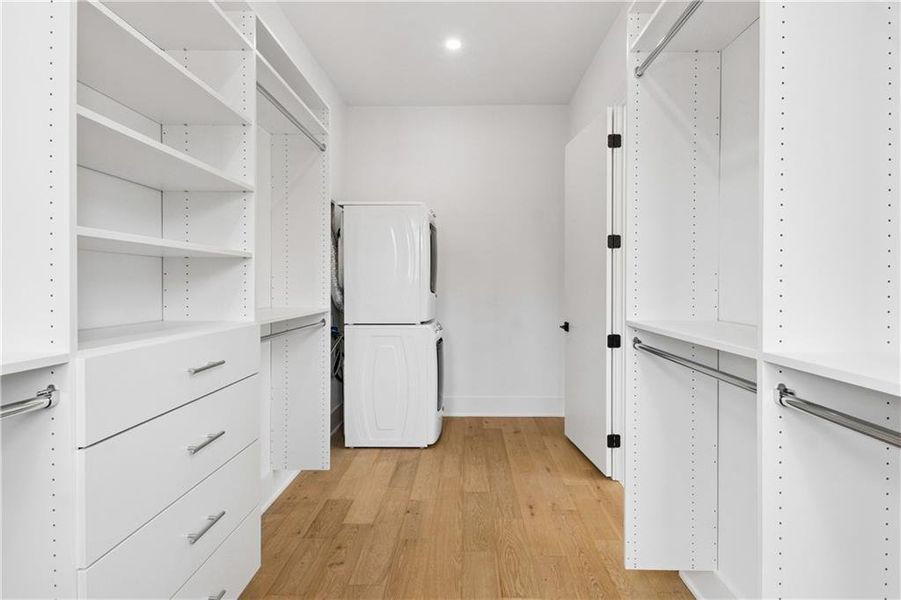 Furnished interior view inside a new home in , Roswell (Image 34).