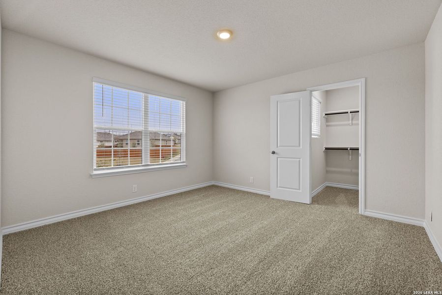 Spacious, unfurnished interior of a new home in Redbird Ranch, San Antonio (Image 24).
