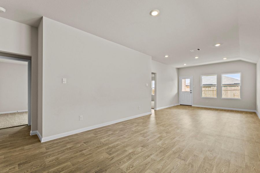 Spacious, unfurnished interior of a new home in Whisper South, San Marcos (Image 26).