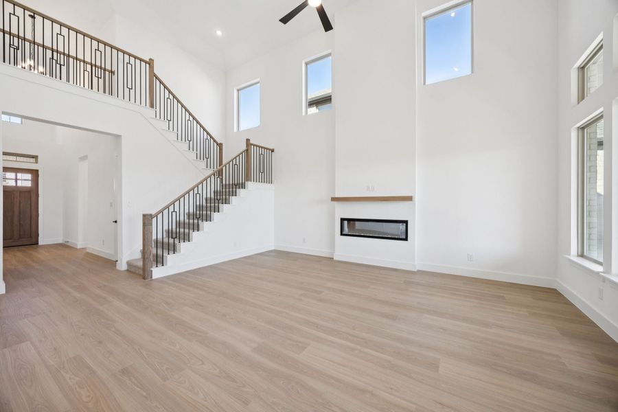 Spacious, unfurnished interior of a new home in Painted Tree Lakeside, McKinney (Image 16). Spacious, unfurnished interior of a new home in Painted Tree Lakeside, McKinney (Image 16).
