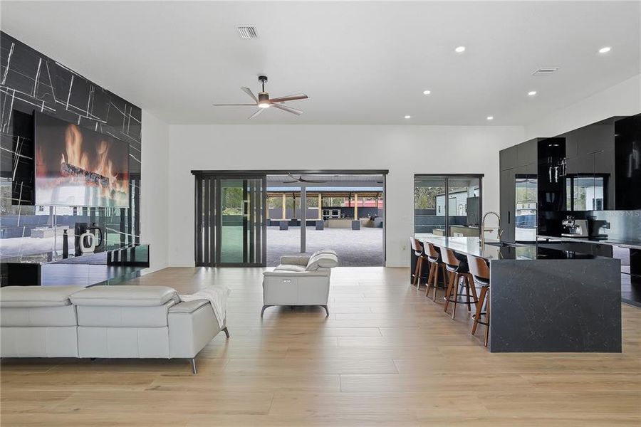 Community amenities in , Spring Hill (Image 50).