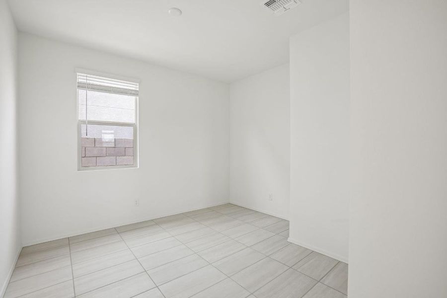 Spacious, unfurnished interior of a new home in Bella Camino Traditions, San Tan Valley (Image 10). Spacious, unfurnished interior of a new home in Bella Camino Traditions, San Tan Valley (Image 10).