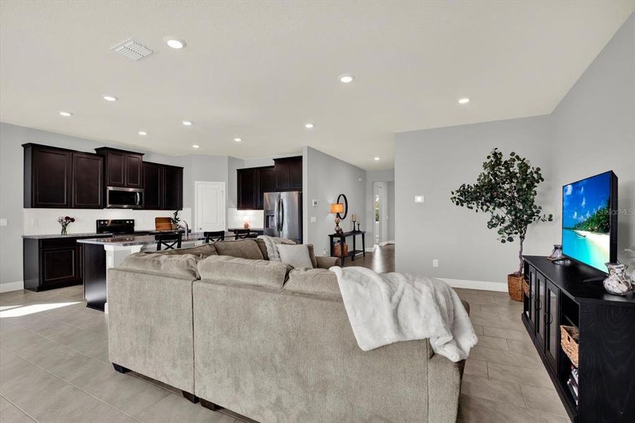 Furnished interior view inside a new home in Woodcreek, Wesley Chapel (Image 13).