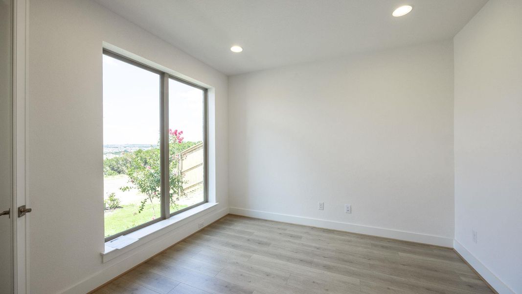 Spacious, unfurnished interior of a new home in Palmera Ridge, Leander (Image 11). Spacious, unfurnished interior of a new home in Palmera Ridge, Leander (Image 11).
