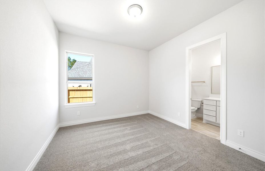 Spacious, unfurnished interior of a new home in Artavia 70′, Conroe (Image 30).