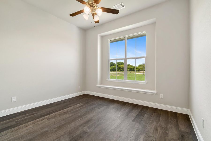 Flex Room | Concept 2797 at Hidden Creek Estates in Van Alstyne, TX by Landsea Homes