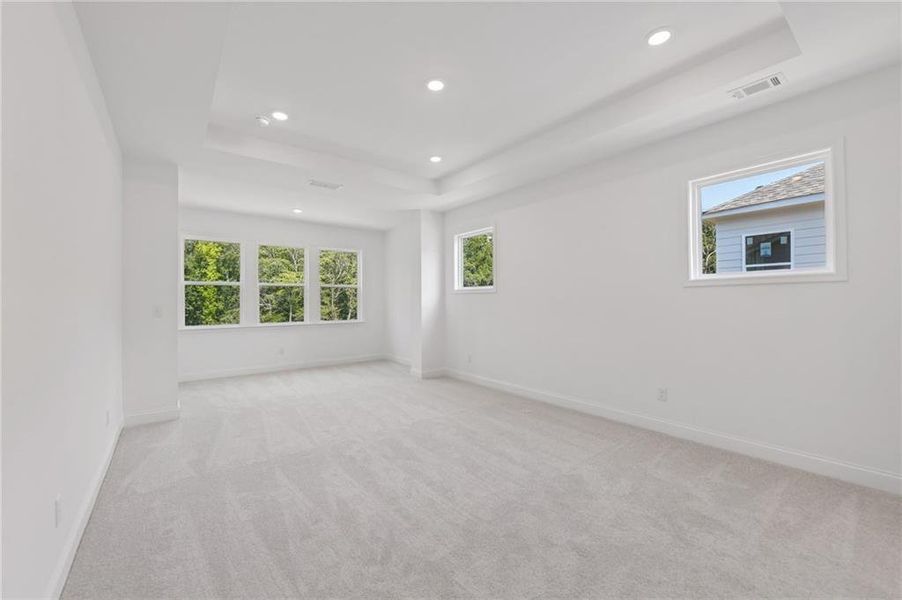 Spacious, unfurnished interior of a new home in Bailey Fence, Dacula (Image 60).