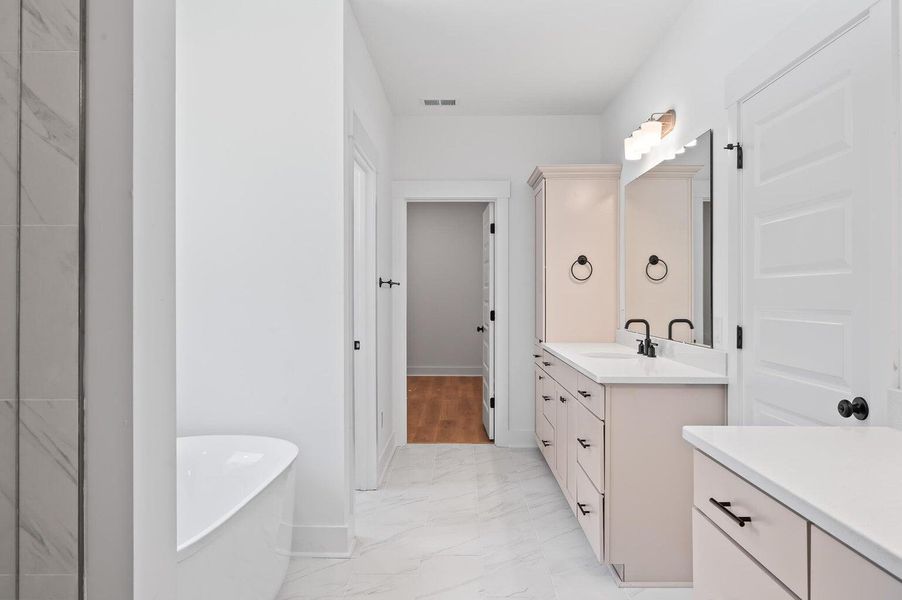 Furnished interior view inside a new home in , Hollywood (Image 8).