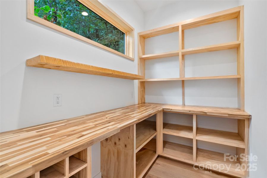 Image 37 of a home in .