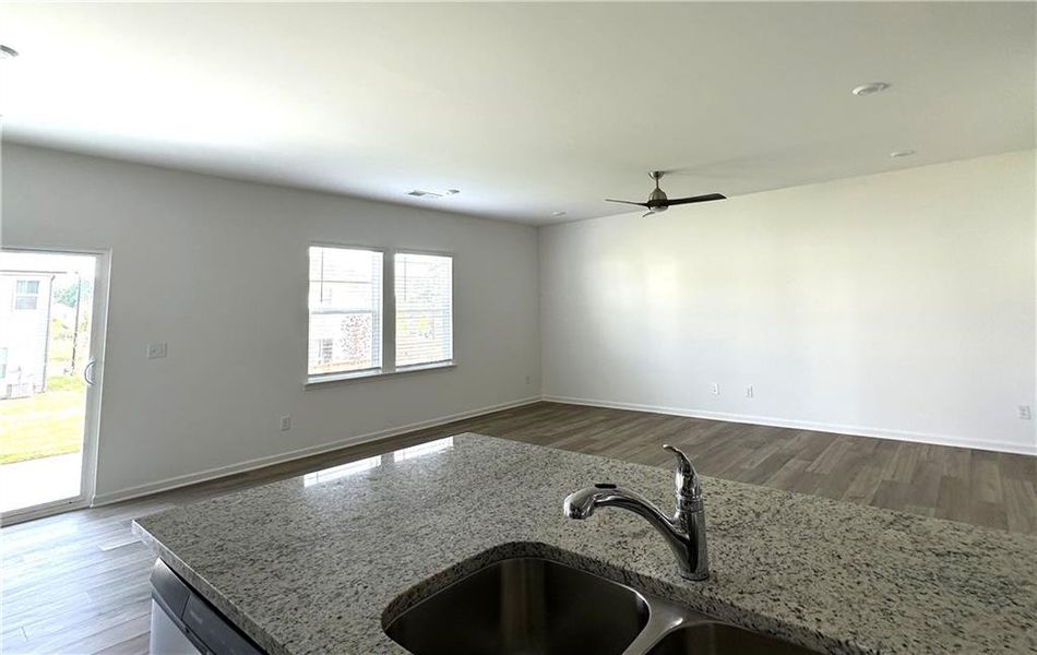 Image 35 of a home in Buice Lake.