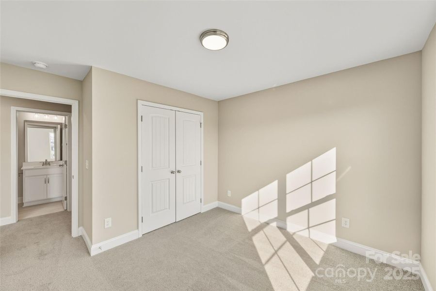Spacious, unfurnished interior of a new home in , Chesterfield (Image 23).