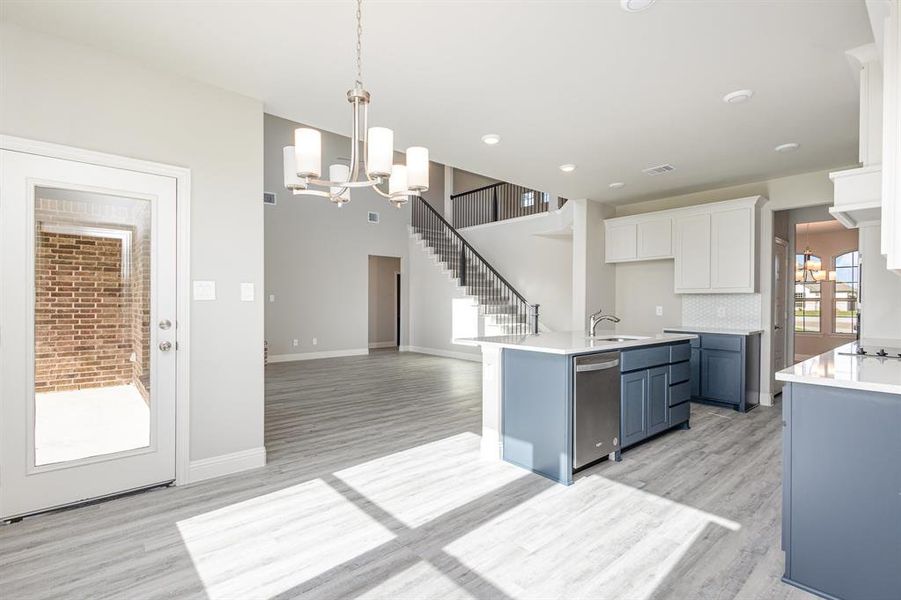 Furnished interior view inside a new home in , Waxahachie (Image 4).