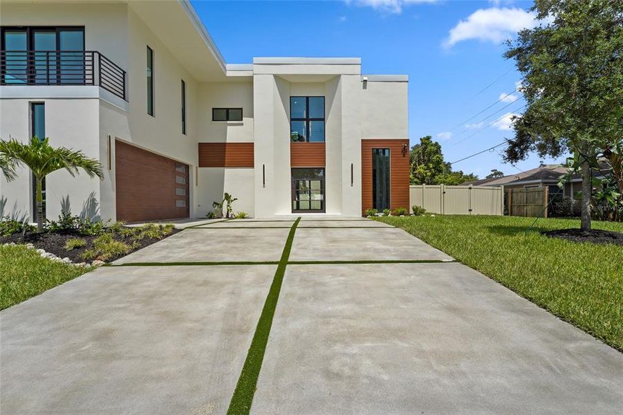 Image 78 of a home in .