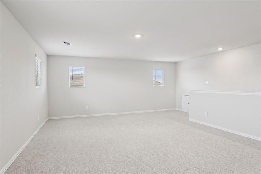 Spacious, unfurnished interior of a new home in River Ridge, Crandall (Image 28).