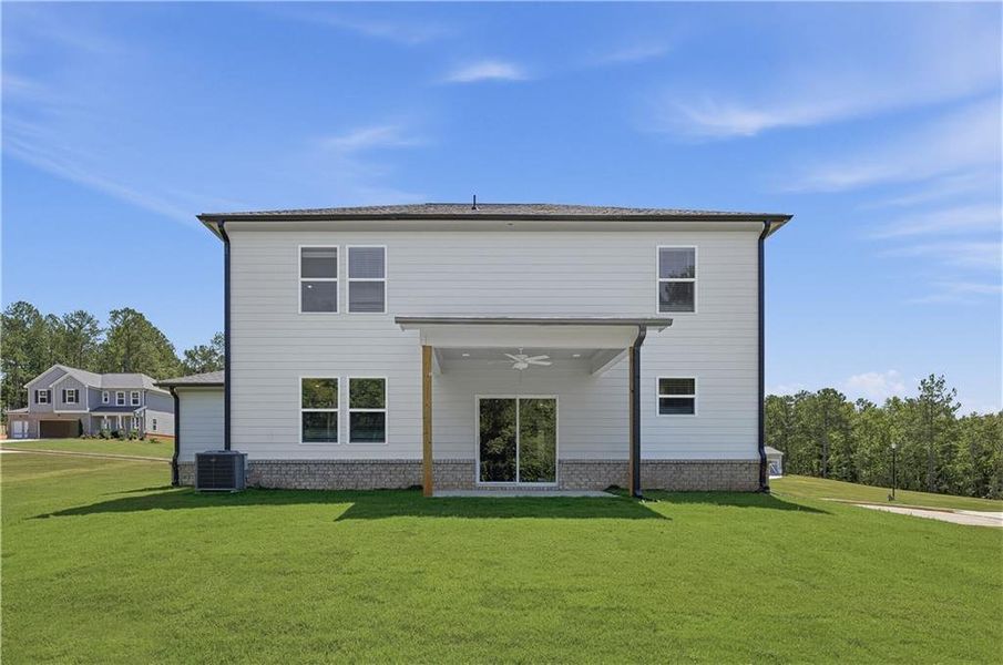 Exterior details and patio area of a home in Shadow Creek, Jackson (Image 2).