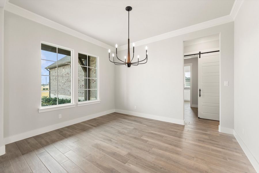 Spacious, unfurnished interior of a new home in Eagle Ridge Estates, Weatherford (Image 19).