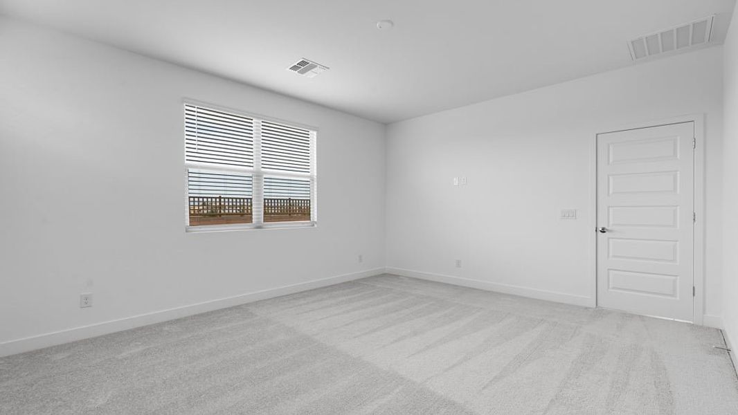 Spacious, unfurnished interior of a new home in Combs Ranch, San Tan Valley (Image 22).