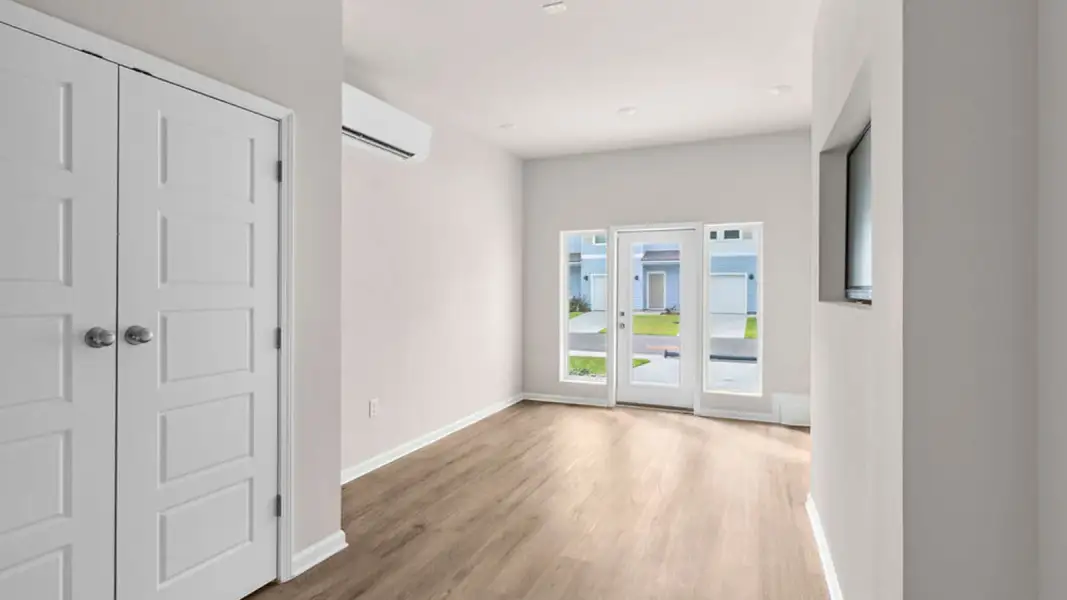 Spacious, unfurnished interior of a new home in Horseman's Bluff, Tallahassee (Image 21). Spacious, unfurnished interior of a new home in Horseman's Bluff, Tallahassee (Image 21).