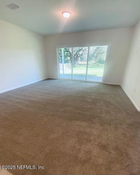 Spacious, unfurnished interior of a new home in , Jacksonville (Image 3).