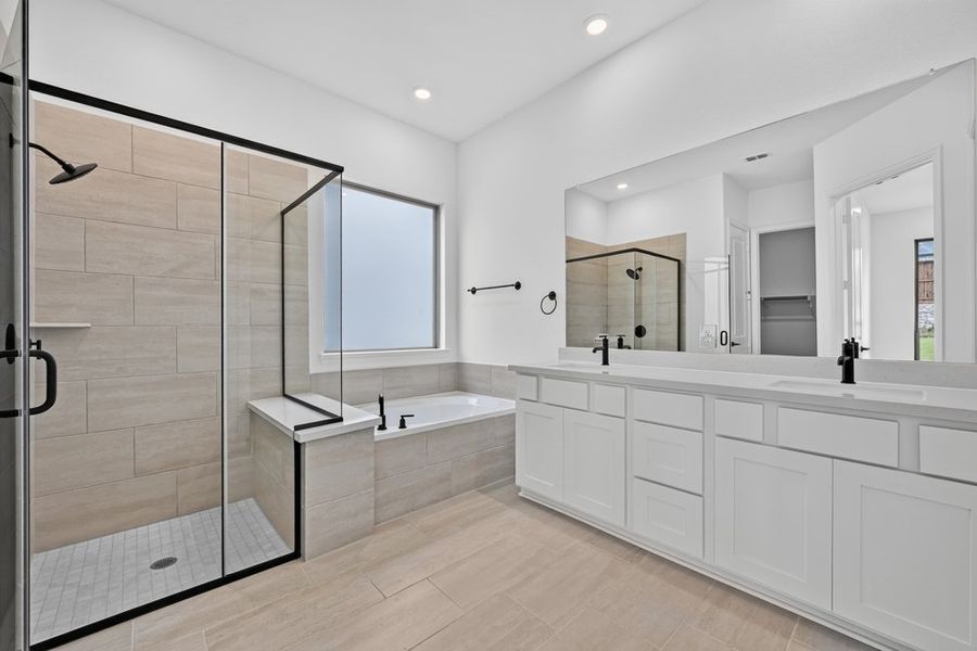 Furnished interior view inside a new home in Highland Lakes, McKinney (Image 5).