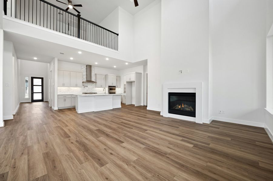 Spacious, unfurnished interior of a new home in Santa Rita Ranch, Liberty Hill (Image 18).