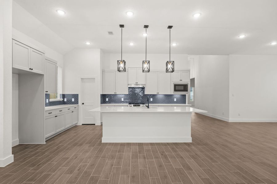 Furnished interior view inside a new home in Mulberry Farms, Santa Fe (Image 9). Furnished interior view inside a new home in Mulberry Farms, Santa Fe (Image 9).