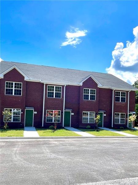 Image 34 of a home in .