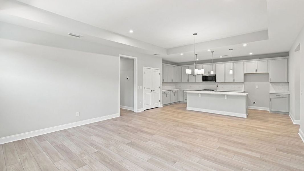 Spacious, unfurnished interior of a new home in Sun City Hilton Head, Bluffton (Image 23).