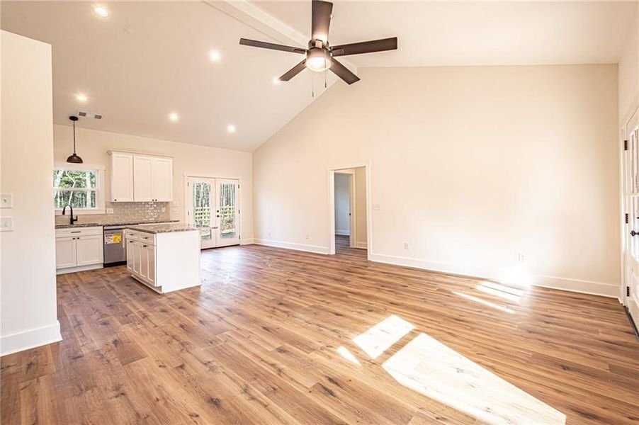 Spacious, unfurnished interior of a new home in , Dawsonville (Image 33).